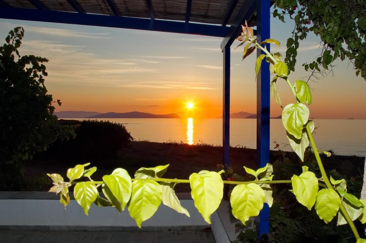 Aroura Homes 4Br Beachfront Villa Spetses Town ภายนอก รูปภาพ