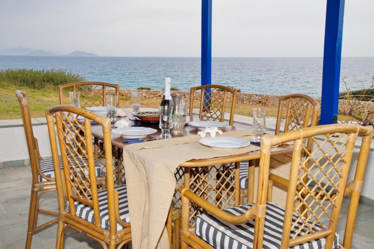 Aroura Homes 4Br Beachfront Villa Spetses Town ภายนอก รูปภาพ