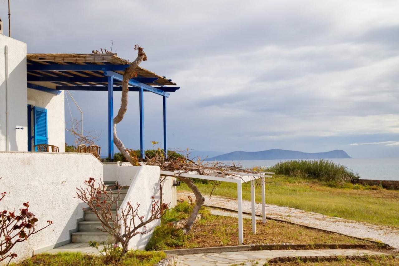 Aroura Homes 4Br Beachfront Villa Spetses Town ภายนอก รูปภาพ